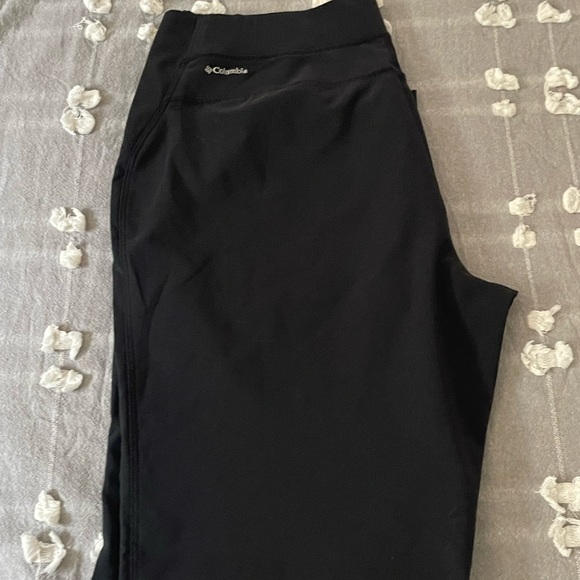 Columbia Pants - Picture 2 of 3
